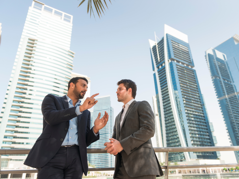Créer une société à Dubaï : Freezone ou Mainland ?